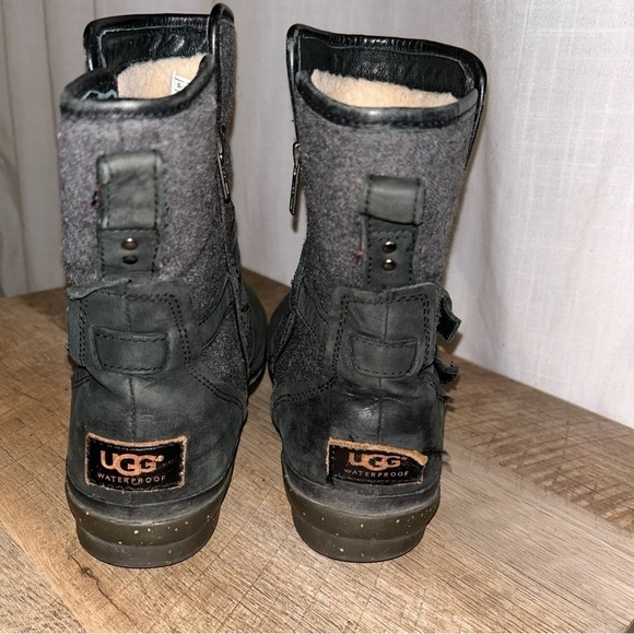 UGG Black and Gray Ankle Boots - Picture 4 of 8